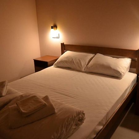 基輔 华士科拉迪旅舍旅舍 外观 照片